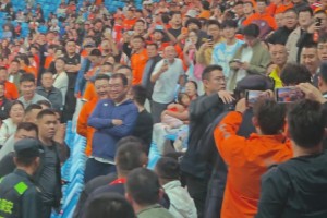这是因为啥？近距离实拍：青岛海